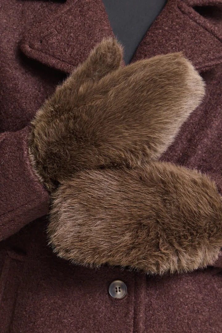 Ebna Mittens