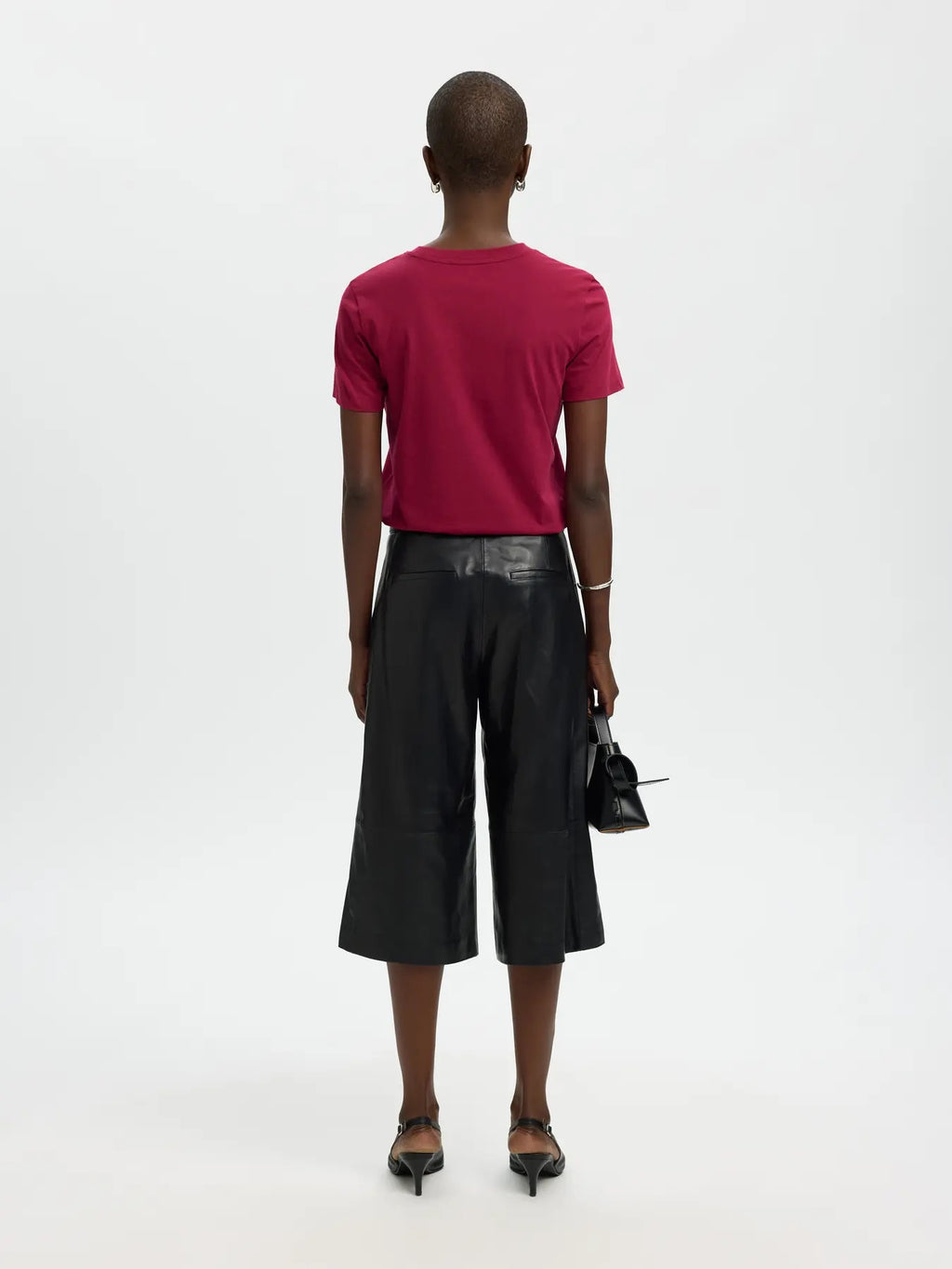 Essential Short Sleeve O Neck Tee - Anemone