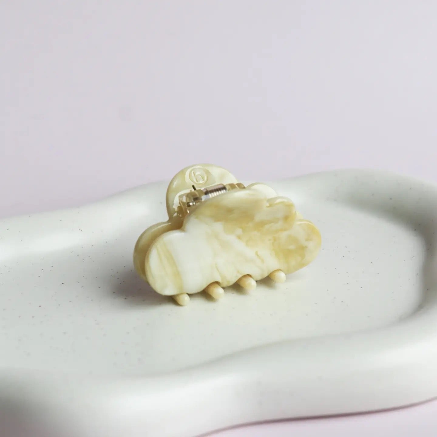 The Velia Hair Clip