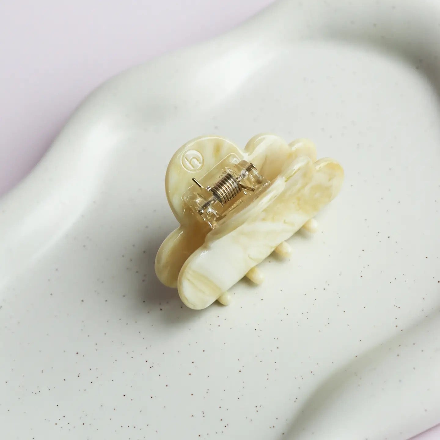 The Velia Hair Clip