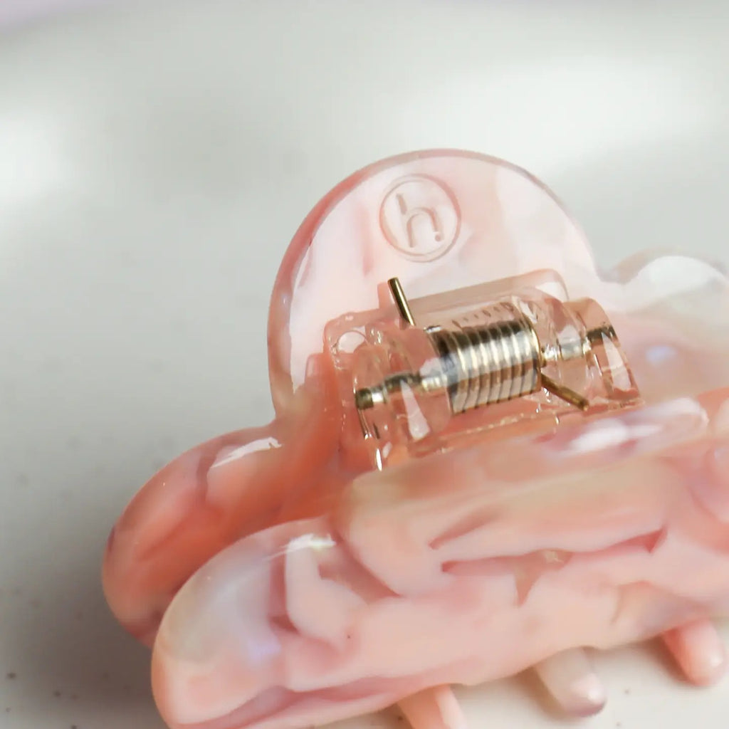 The Velia Hair Clip