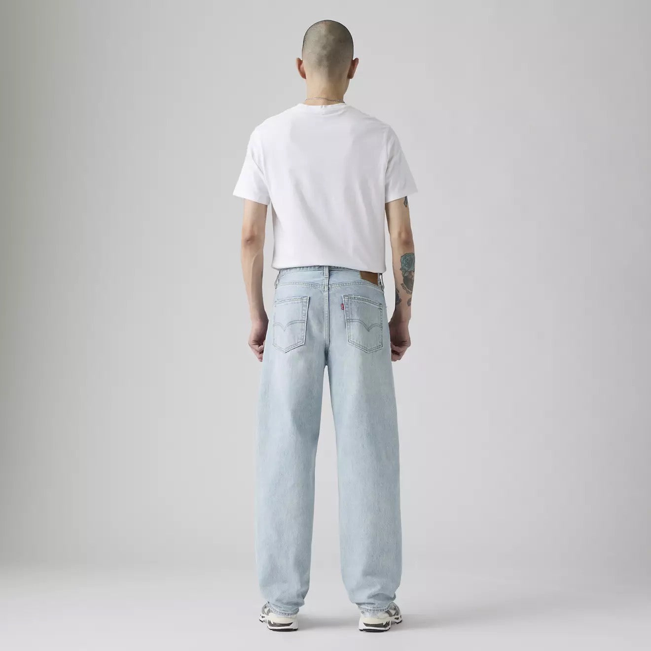 568 Loose Straight - Baby Blue Essentials