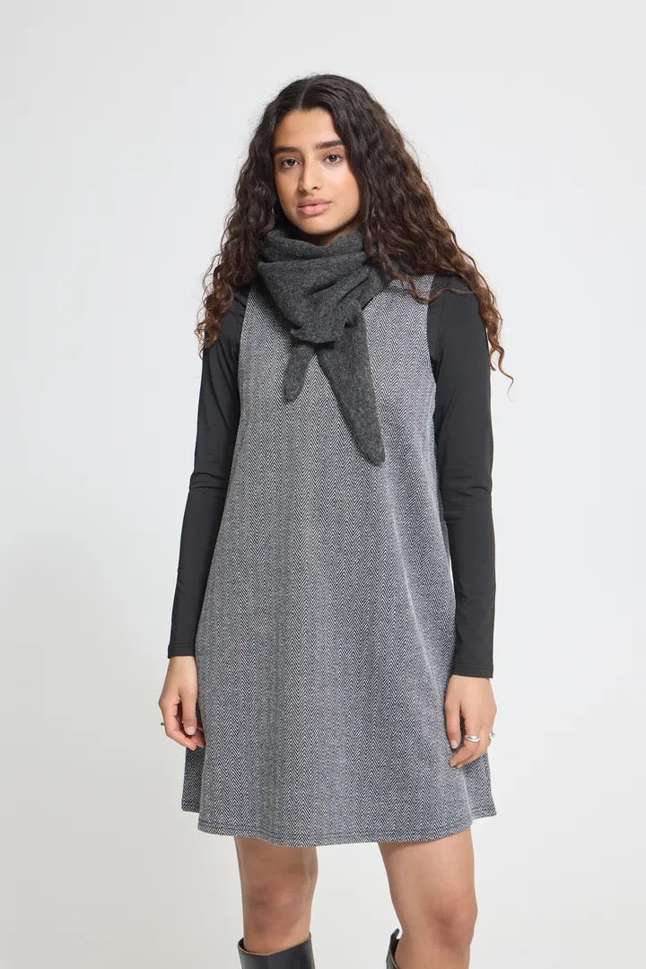 Gry Scarf