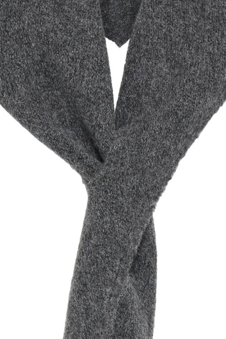 Gry Scarf