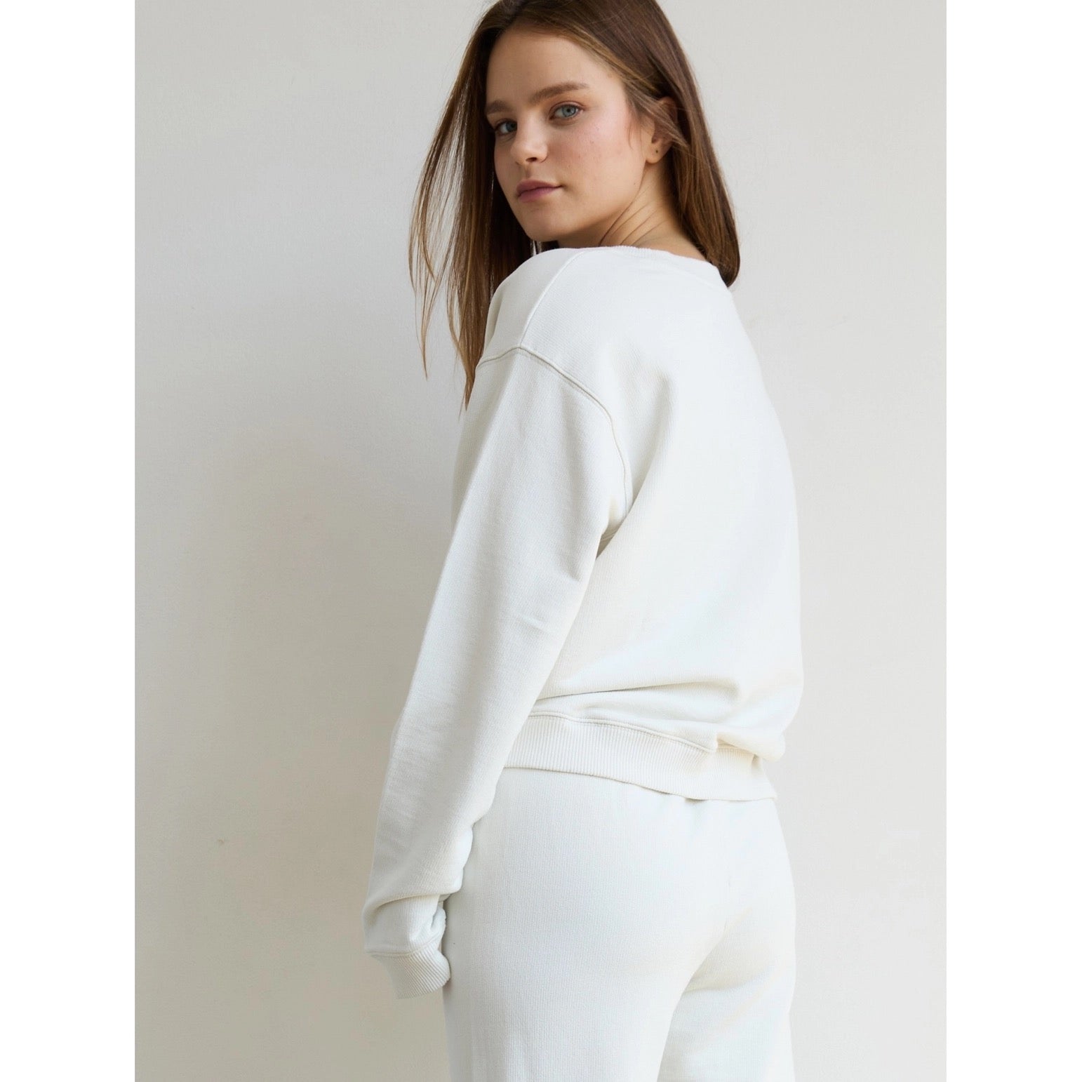 Standard Fit Sweatshirt AAB105