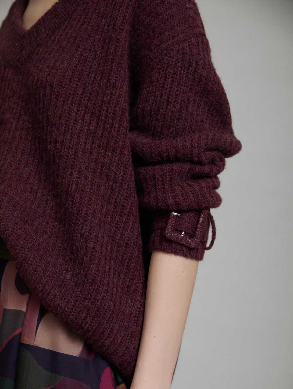 V-Neck Sweater with Buckle - Windsor