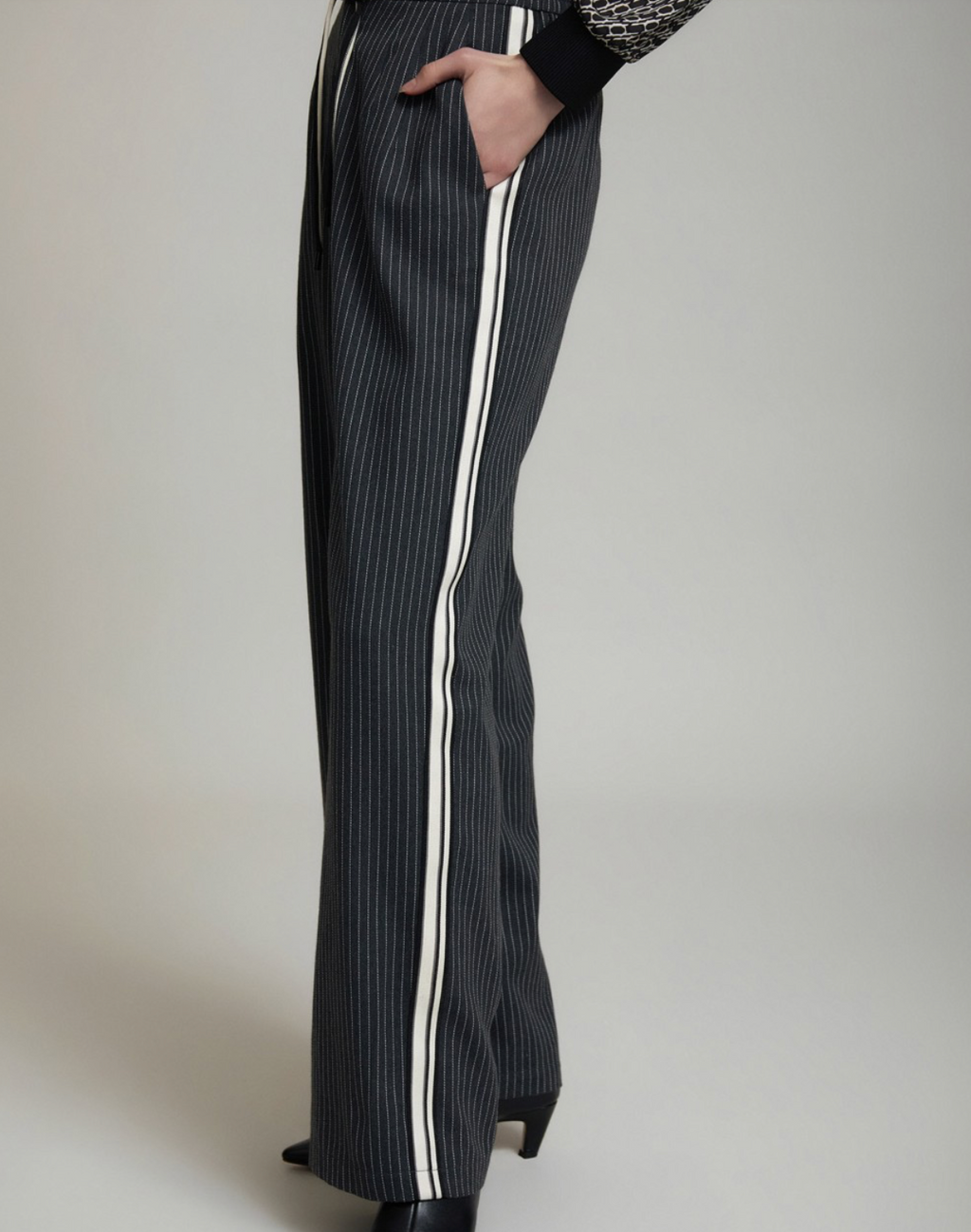 Pinstripe Trousers With Side Ribbon