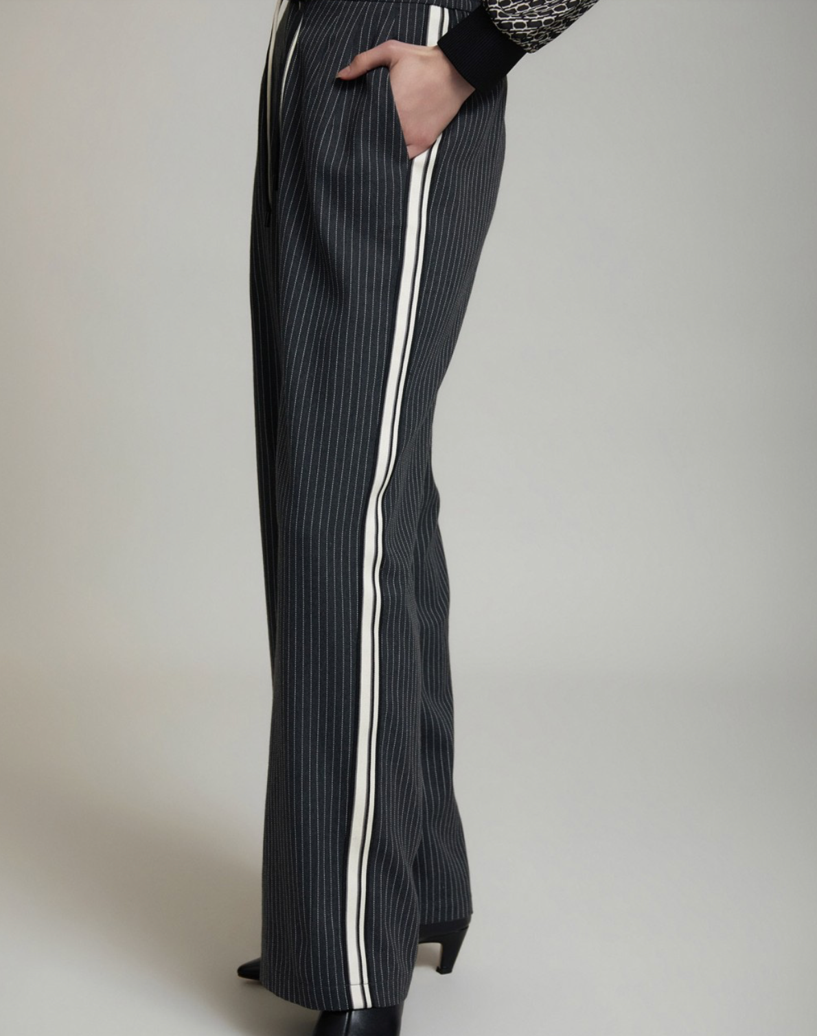 Pinstripe Trousers With Side Ribbon