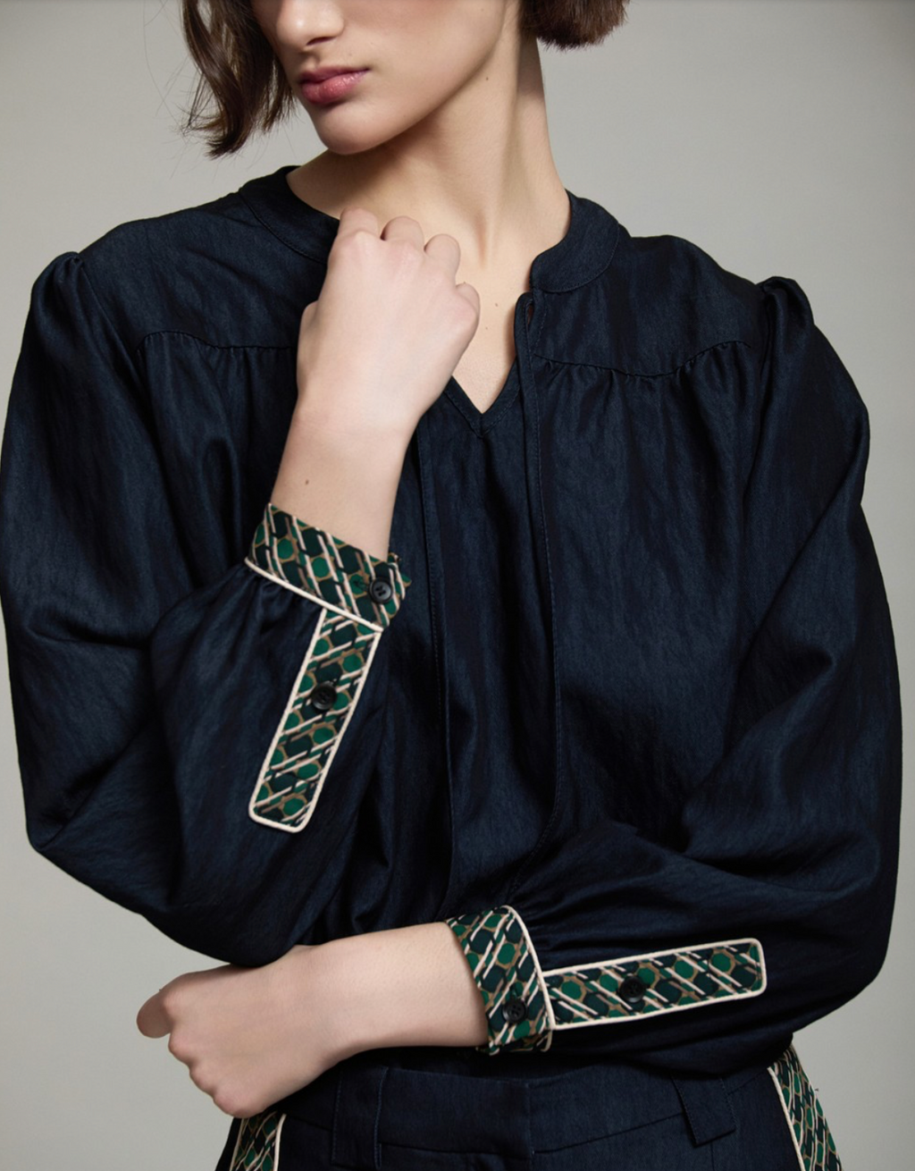 Shirt With Contrast Print