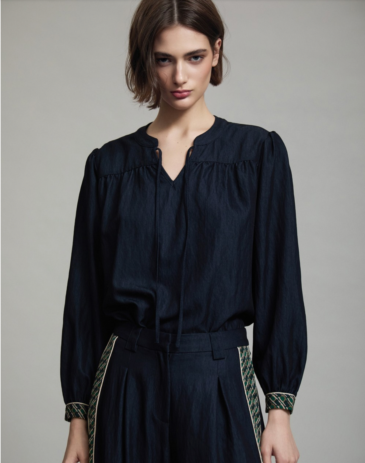 Shirt With Contrast Print