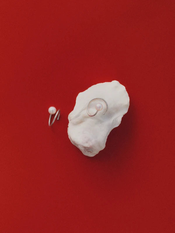 White Pearl Swirl Studs