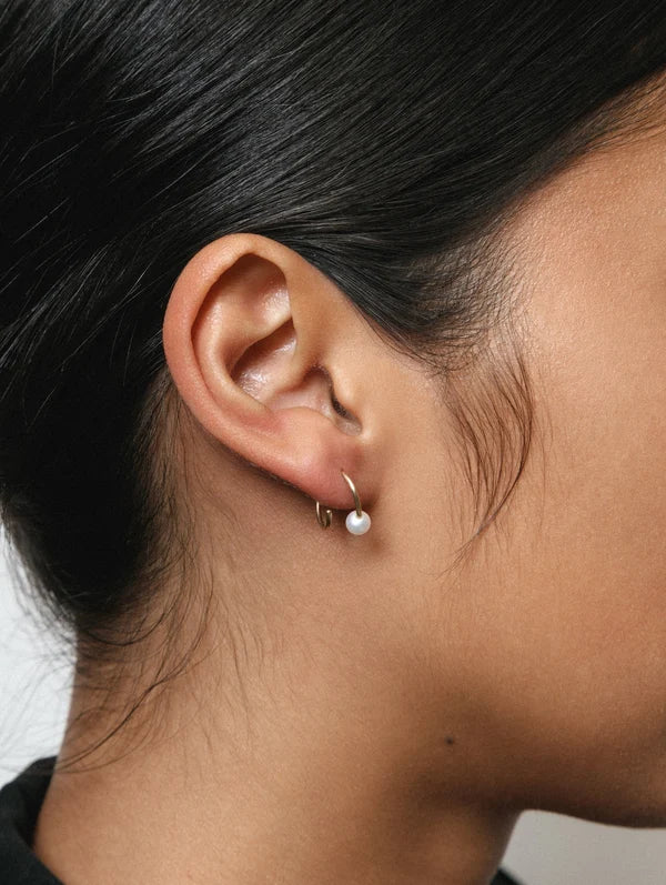 White Pearl Swirl Studs