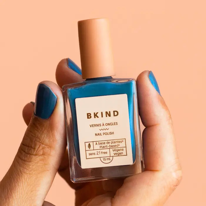 Vegan + 21 Free Nail Polish