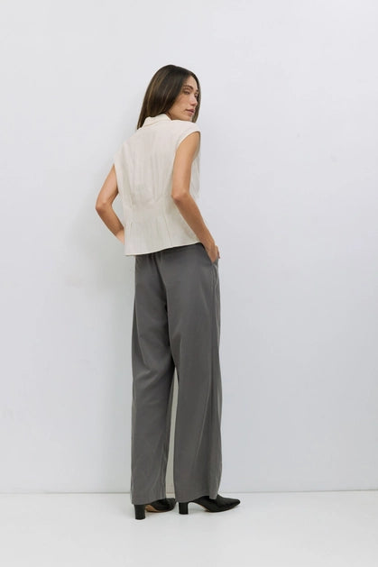 The Garner Pants - Dark Grey