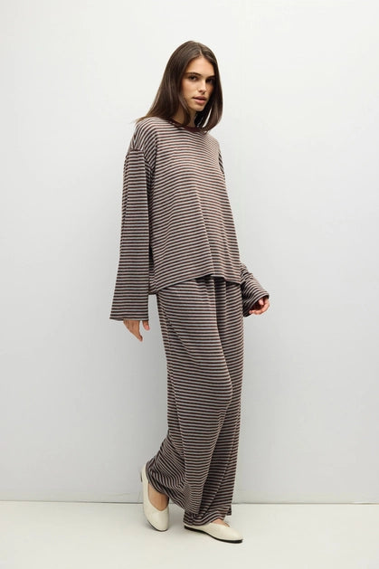 The Brook Top - Olive/Burgundy
