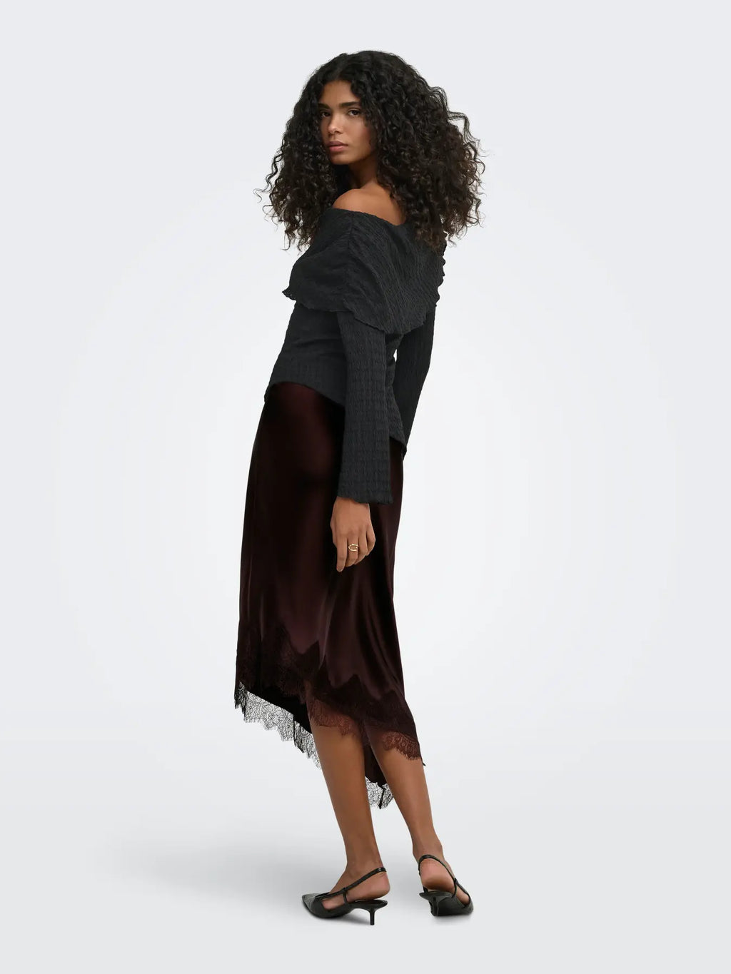 Lilse Long Sleeve Off-Shoulder Top