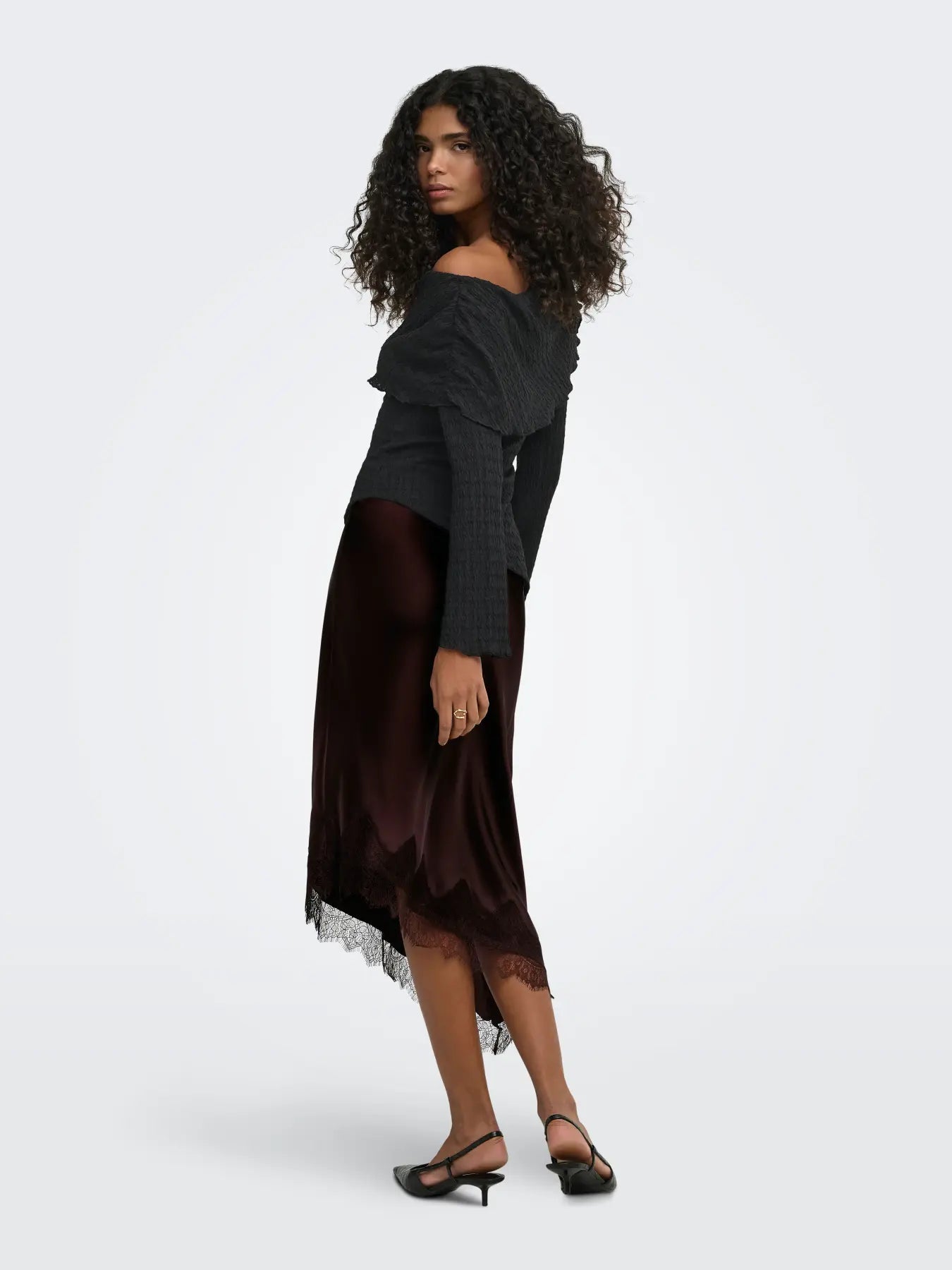 Lilse Long Sleeve Off-Shoulder Top