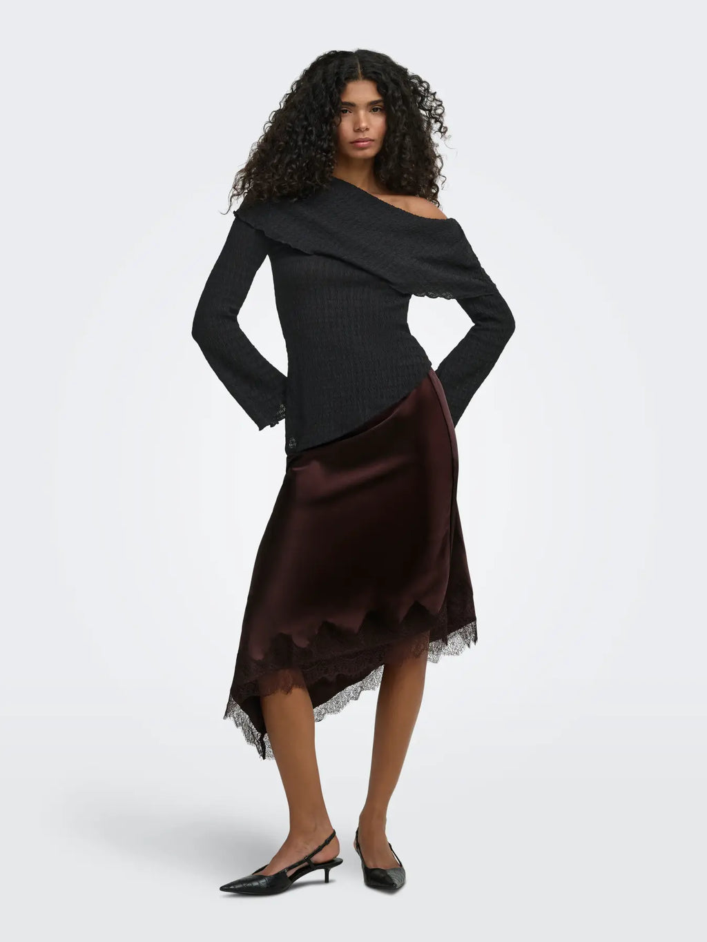 Lilse Long Sleeve Off-Shoulder Top