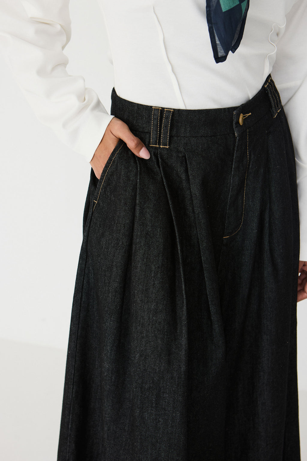 Saioa GOTS Trouser - Black Denim