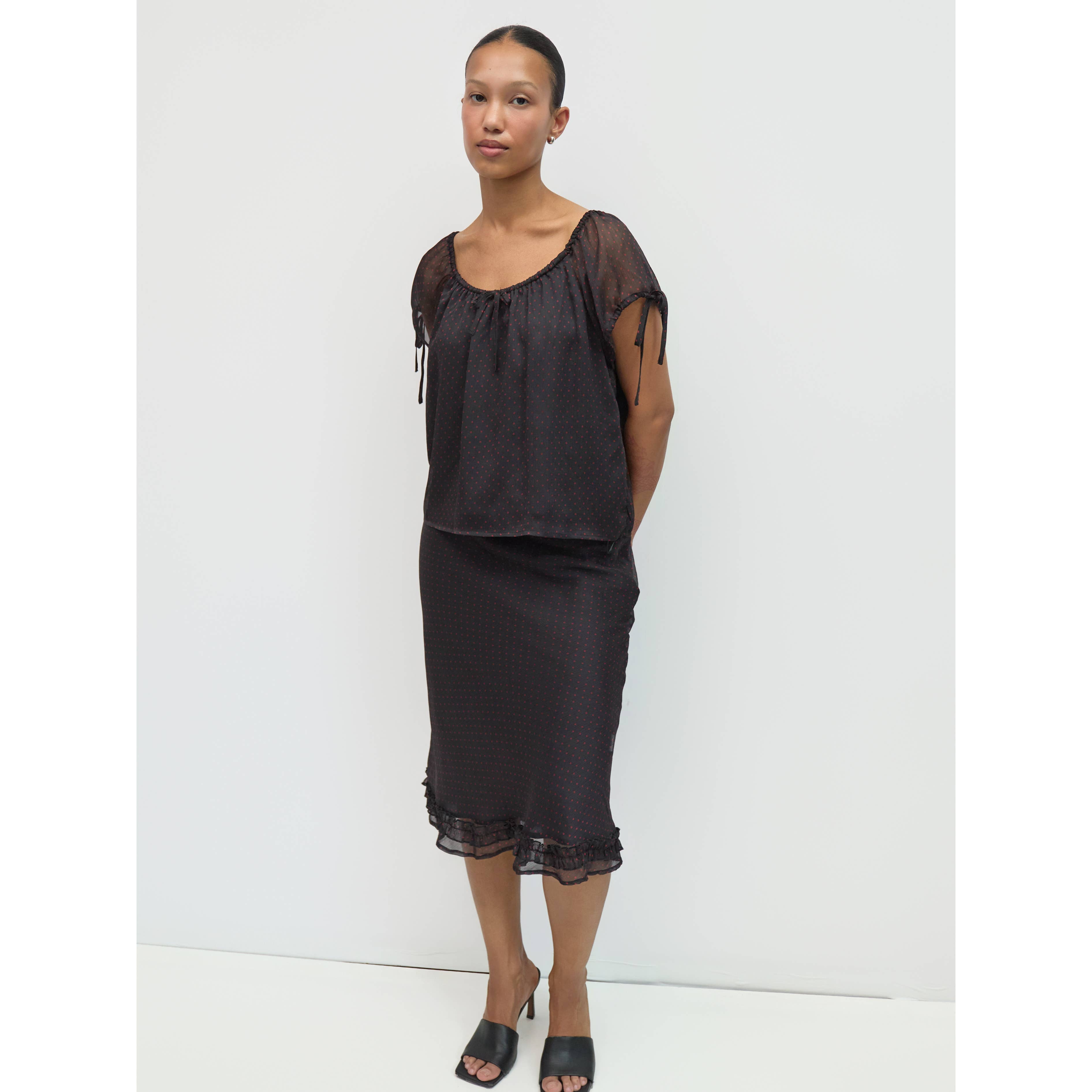 The Lauren Skirt - Black/Red