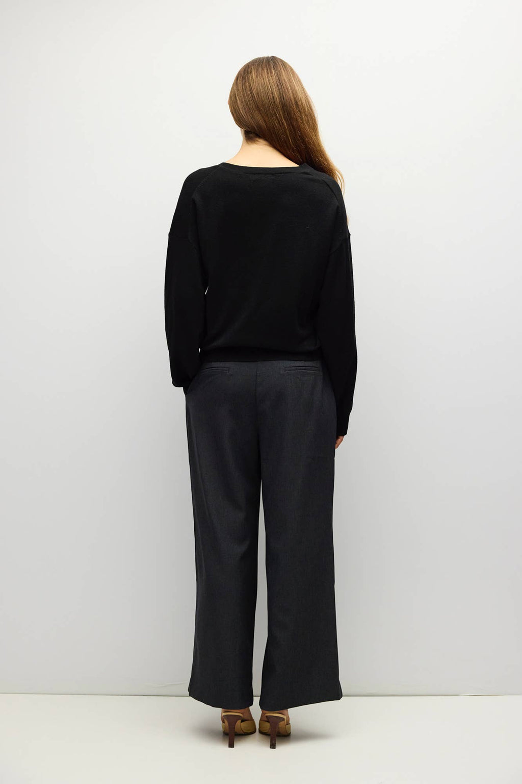 The Naomi Sweater - Black