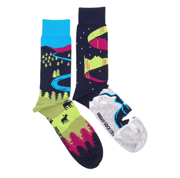 Northern Canada Landscape Mismatched Socks M
