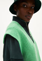 Laadan Knit Vest
