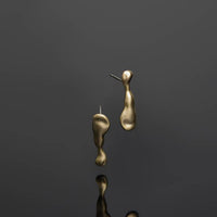 Droplet Ear Stud Earring