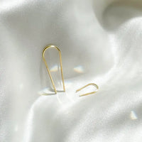 Thread Minimal Brass Earring