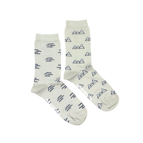 Wave & Mountain Recycled Socks