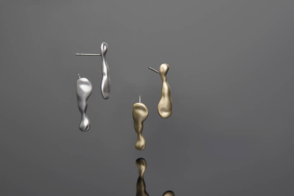 Droplet Ear Stud Earring